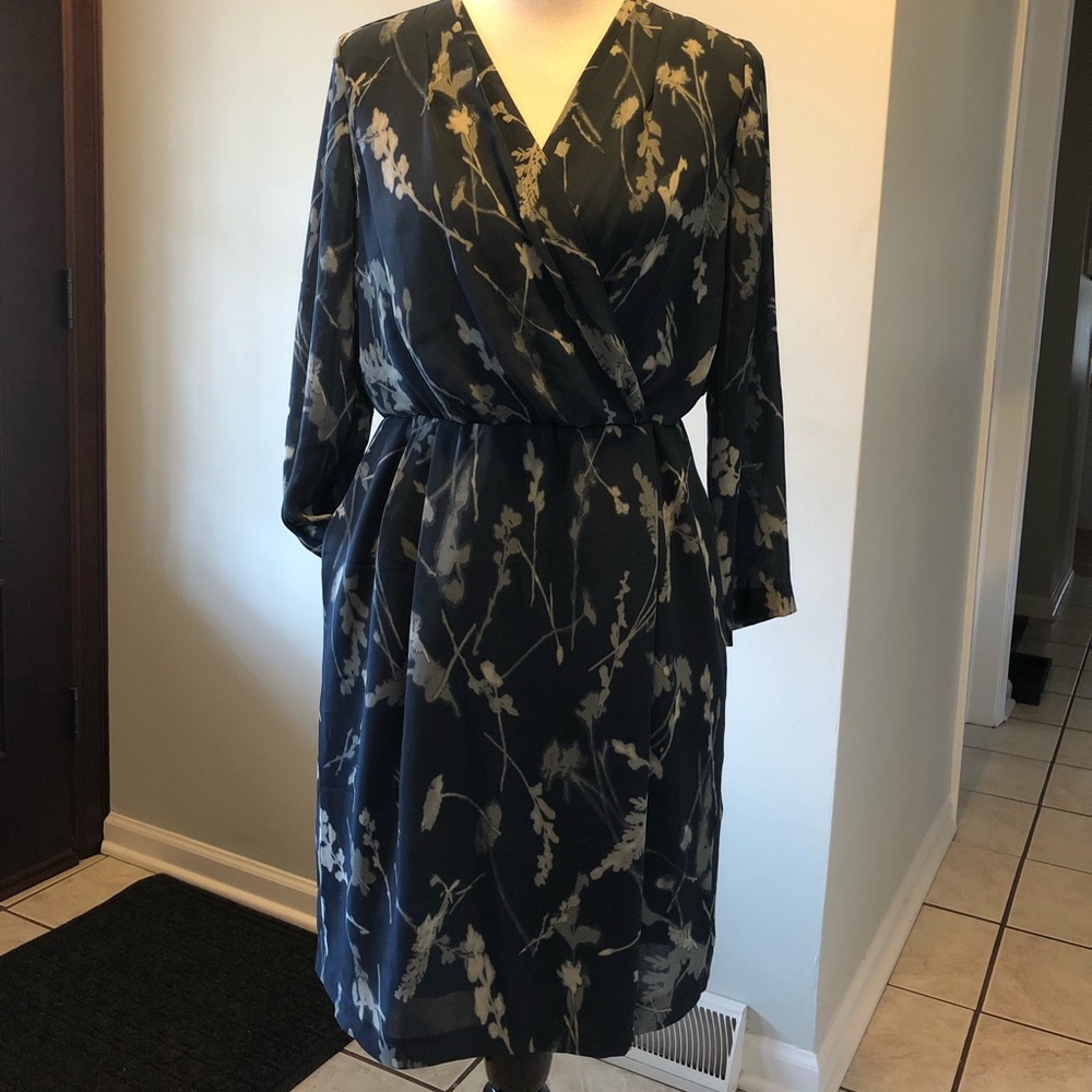 BR Faux wrap dress